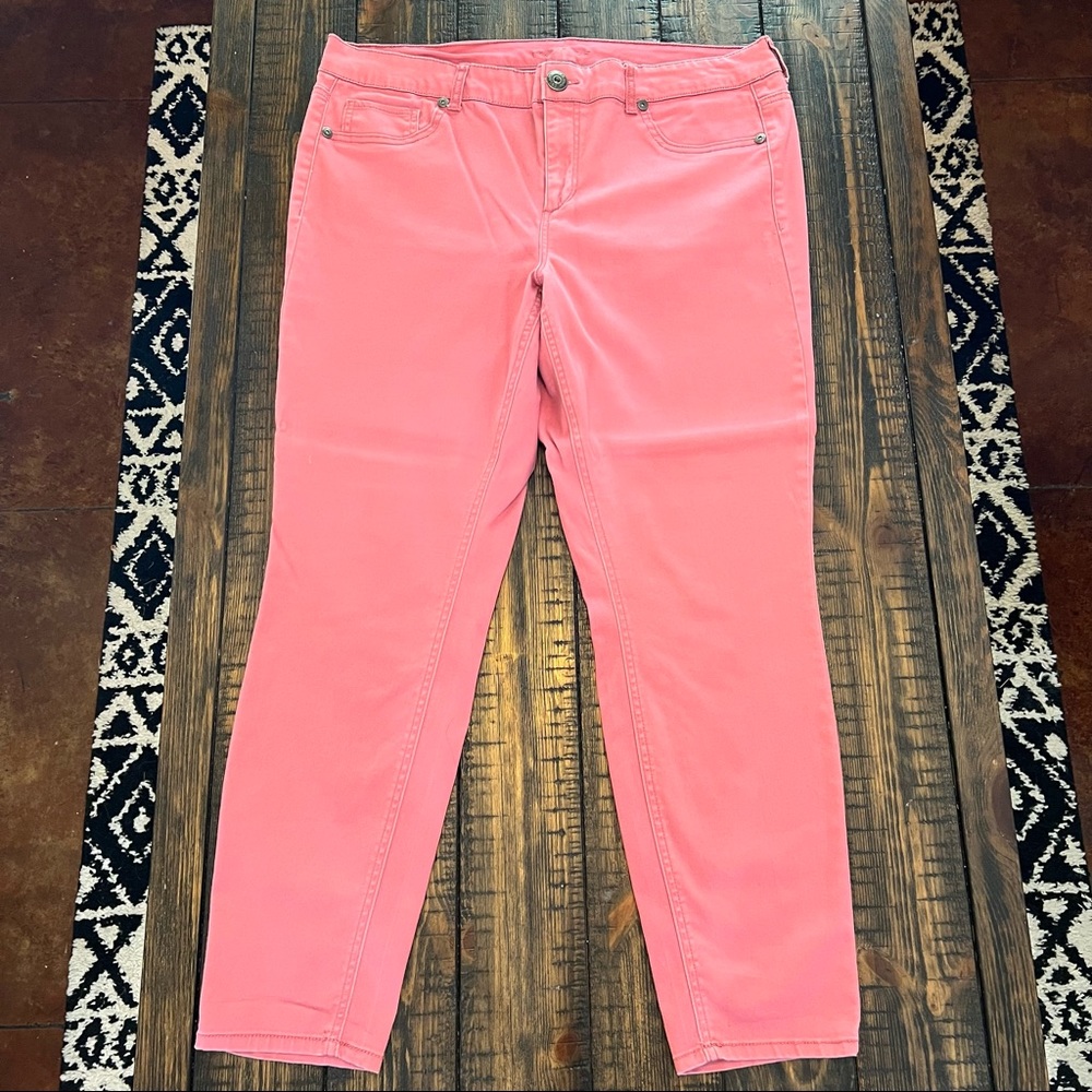 Cute Pink Maurice’s skinny jean!